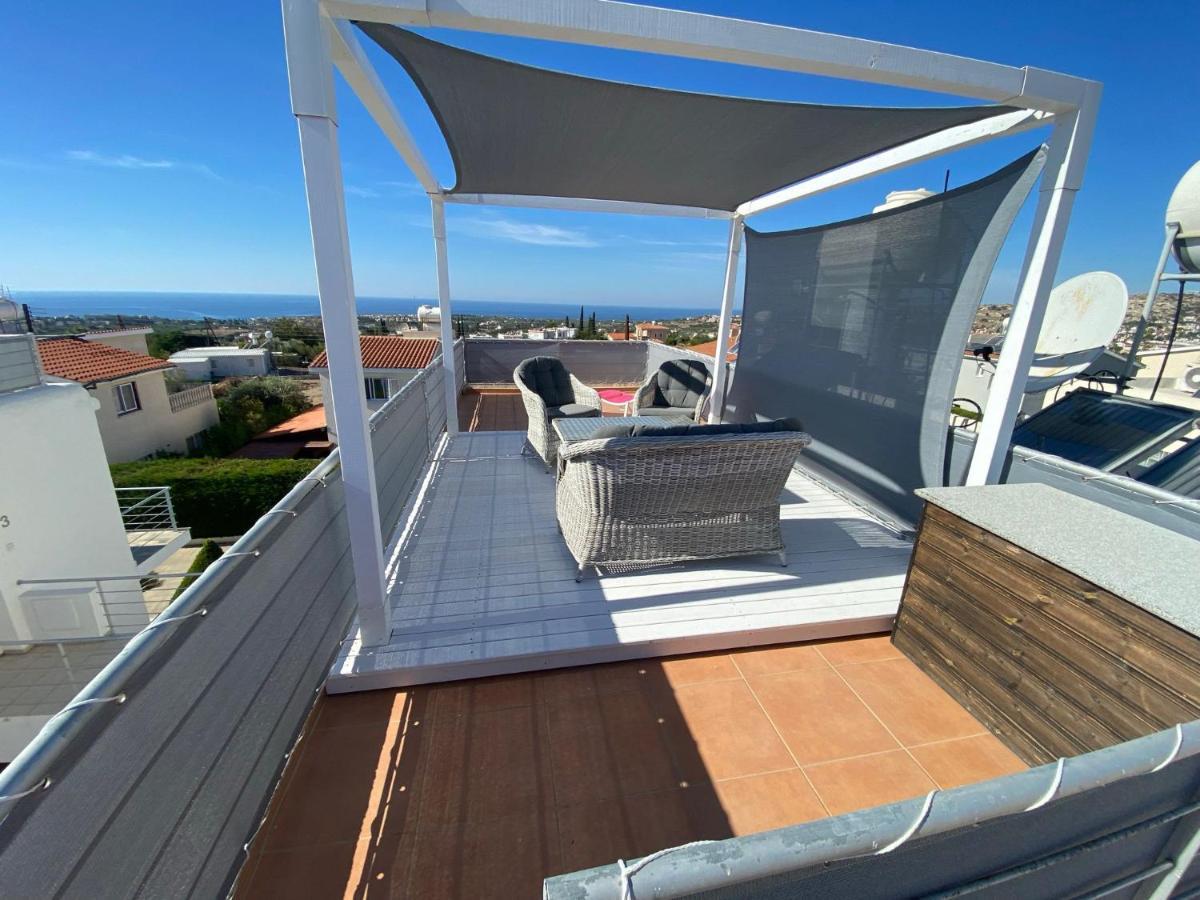 Roof Terrace & Sea View Entire Apartment Péjia Kültér fotó